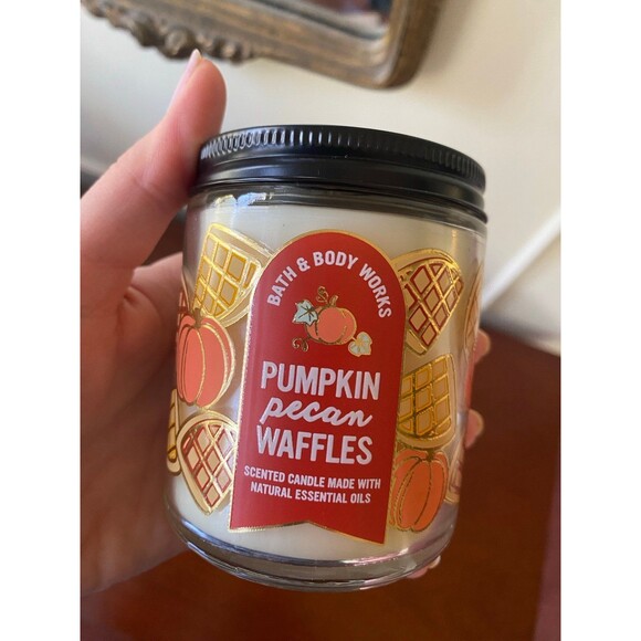 Bath and Body Works Pumpkin Pecan Waffles Candle 7 oz. BRAND NEW Fall Halloween - Picture 4 of 8